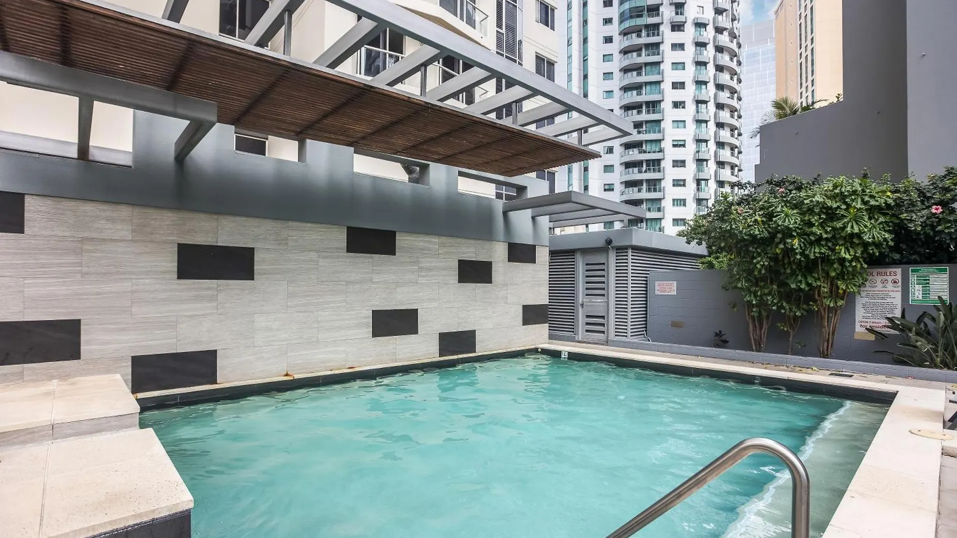 Flexible Inner City Apartment With Wifi Brisbane